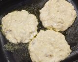 Foto langkah ke 3 dari resep Fluffy Banana Pancake.