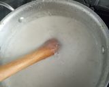 A picture of step 2 of Chicken oate soup.