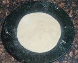A picture of step 4 of Aloo methi stuffed paratha.