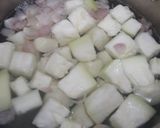 Foto langkah ke 2 dari resep Sayur Bening Labu Putih.