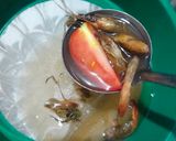 Foto langkah ke 3 dari resep Kaldu Kepala Udang MPASI (6m+).