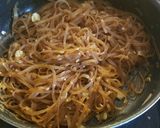 A picture of step 5 of Vegan or Vegetarian Phad Thai.