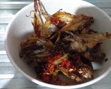 Foto langkah ke 6 dari resep Balado ikan asin bulu ayam.