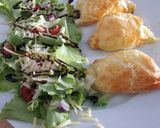 A picture of step 6 of Ham and cheese crossiant.