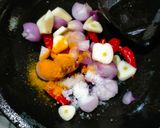 Foto langkah ke 4 dari resep 192. Tumis Pare Cumi Asin.