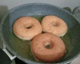 Foto langkah ke 4 dari resep Donat Menul,Soft and Fluffly (Pakai Terigu Segitiga Biru).
