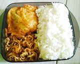 Foto langkah ke 2 dari resep Mie goreng yang digoreng 😂.