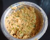 A picture of step 1 of Hotchpotch Pakoda.