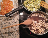 Foto del paso 2 de la receta: Arroz de gambas, calamares y verduras