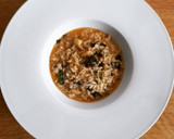 Foto del paso 10 de la receta: Arroz caldoso de sepia, rape, setas y espinacas