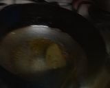 A picture of step 3 of Jackfruit veg in gravy.