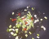 Foto del paso 1 de la receta Gambas en salsa de tomate picante