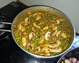 Indiai, gombás-zöldborsó curry (Matar Mushroom) recept fázis 7 fotója