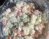 Foto del paso 2 de la receta: Pollito Al Horno Con Ensalada Rusa (Súper Fácil)