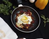A picture of step 3 of Shakshuka.