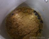 A picture of step 2 of Pepper Chicken Gravy.