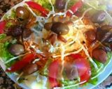 A picture of step 2 of Mimosa eggs with tuna, creamy cheese, mayonnase, pepper paste.