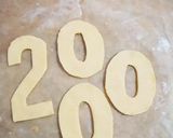 صورة لخطوة 1 من وصفة كيكة الارقام احتفالية ب 2000 متابع 🎉