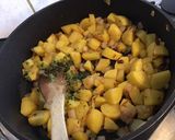 Une image de l'étape 10 de Pommes de terre roseval sautées aux poivrons corne et herbes aromatiques.