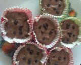 A picture of step 5 of Instant Chocolate Chip Muffins.