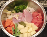 Foto del paso 1 de la receta: Puré de verduras con pollo