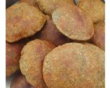 उड़द डाल की पूरी/ ठडूला(Udad dal ki puri recipe in Hindi) रेसिपी चरण 7 फोटो