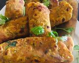 A picture of step 3 of Doodhi stuff paratha.