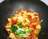 Foto langkah ke 5 dari resep Tumis tomat dan telur.
