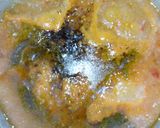 A picture of step 2 of Miyar danyen zogale.