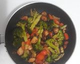 Foto del paso 1 de la receta: Pollo con verduras y curry