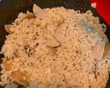 รูปขั้นตอนการทำที่ 2 ของ ข้าวผัดหมูยอ โรยสาหร่ายเกาหลี