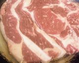 Foto del paso 1 de la receta: Bife ancho con ensalada de brotes de soja y pepinos 😋🥗