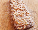 Foto del paso 10 de la receta: Coca de chicharrones 2025 v1: Base hojaldrada de croissant