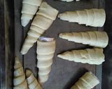 Vanília krémmel töltött tölcsérek recept fázis 4 fotója