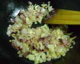 A picture of step 2 of Turai Chicken (Chicken cooked with Ridge Gourd).