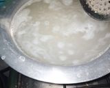 A picture of step 2 of Simple boil rice.
