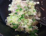 Foto langkah ke 6 dari resep Sambal Goreng TKW (Tempe, Kentang, Wortel).
