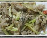 Hình bước làm 4 của món Nhím xào sả ớt