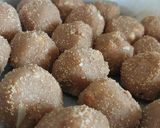 घी के लड्डू (Ghee ke laddu recipe in hindi) रेसिपी चरण 1 फोटो