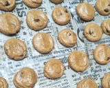 Foto langkah ke 3 dari resep Melted Choco Chip Cookies (Mud Cookies).