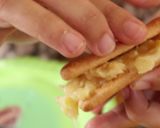 Foto langkah ke 7 dari resep Gabin Fla Tape, Cemilan yang bisa dijadikan bisnis rumahan.