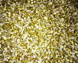 સ્પ્રાઉટેડ મગ (Sprouted Moong Recipe In Gujarati) રેસીપી સ્ટેપ1ફોટો
