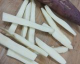 શક્કરિયાં ફ્રેન્ચ ફ્રાઈસ (sweet potatoes French fries recipe in Gujarati) રેસીપી સ્ટેપ1ફોટો