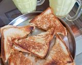 A picture of step 4 of Cheese,potatoes,onion toast sandwich 🍞 with Haldi wala milk.
