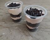 A picture of step 5 of Chocolate Cake Parfait.