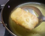 A picture of step 5 of Cheese capsicum parcels.