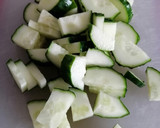 Foto del paso 2 de la receta: Crema de pepino y aguacate