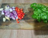 Foto langkah ke 1 dari resep Tumis Terasi VIRAL (W#38).