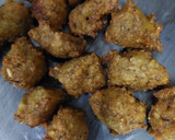 हरी मूंग दाल के पकौड़े (hari moong dal ke pakode recipe in hindi) रेसिपी चरण 4 फोटो