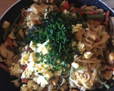Foto del paso 4 de la receta: Noodles de arroz con verdura y pollo